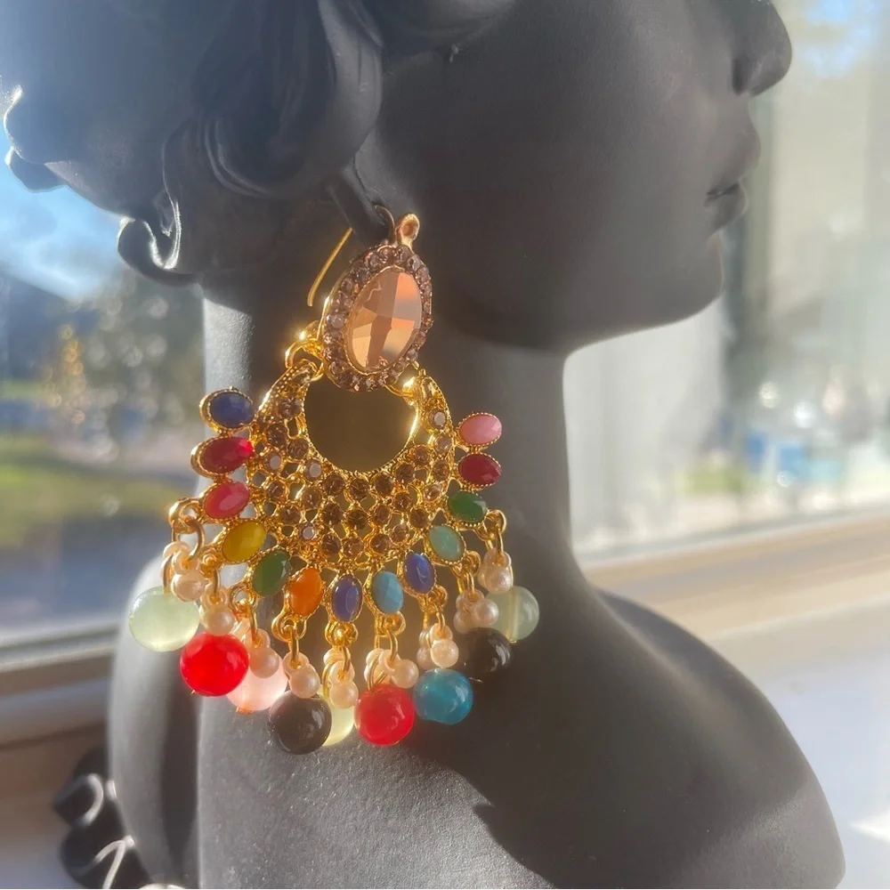 Pakistani Indian Bollywood style Earrings with tikka multicolored beads festive - Picture 3 of 4